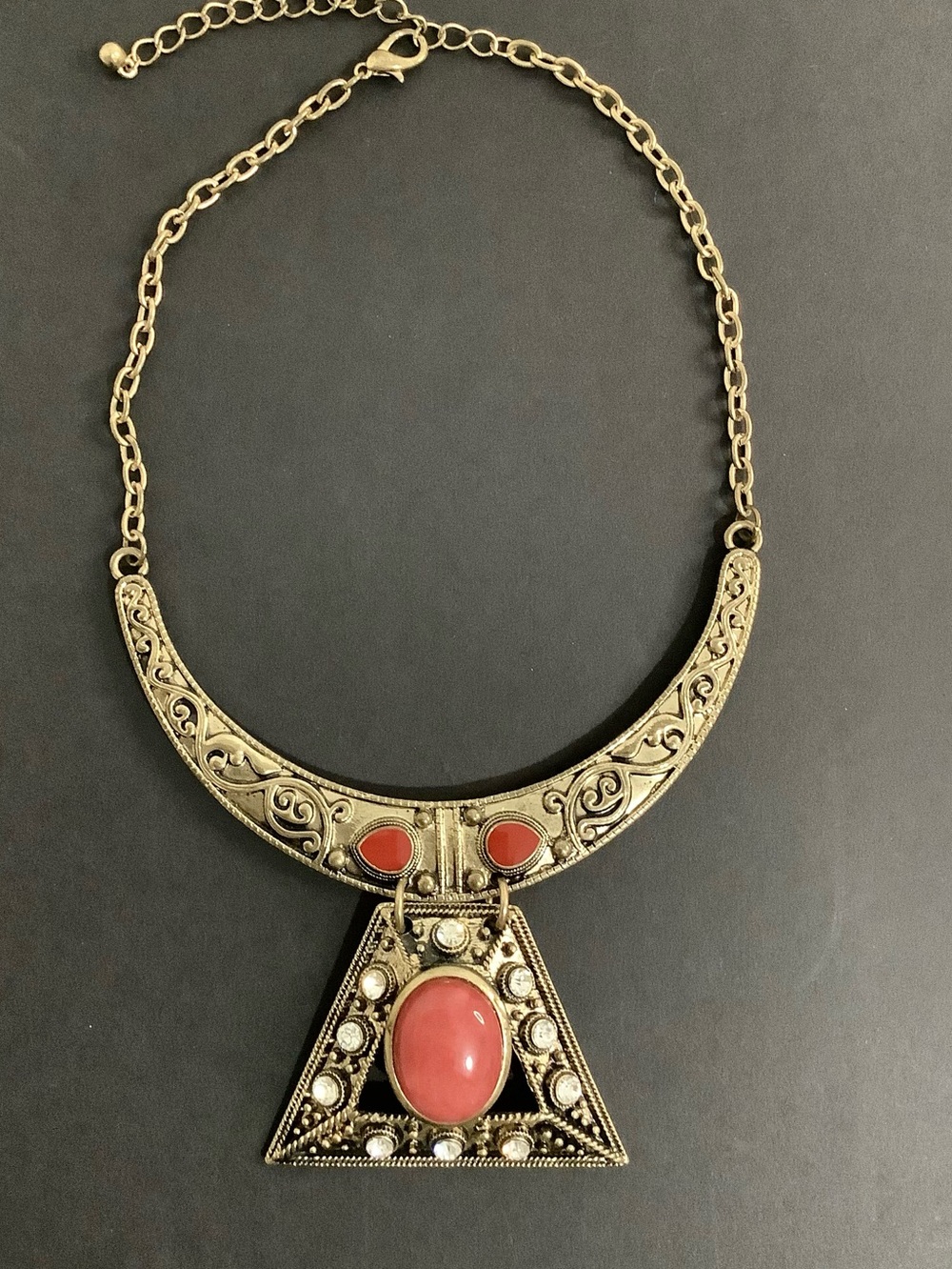 🌺 3 For $40 Tribal Statement Gold tone Cleopatra Necklace Coral Crystal Accents
